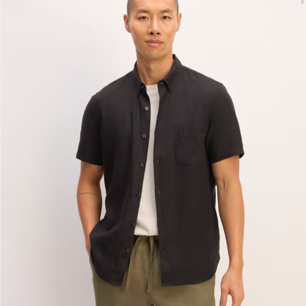 NWT The Classic Short-Sleeve Shirt in Black Linen Medium